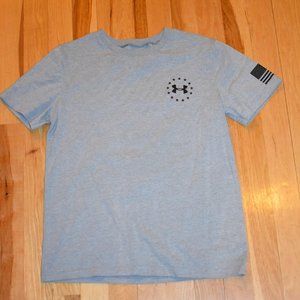 Under Armour T-shirt